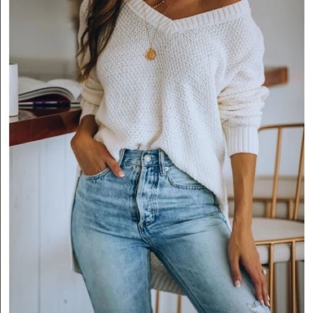 V neck sweater